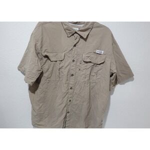 Magellan Sportswear Short Sleeved Shirt Men's large  Fisherman Tan Khaki Vented